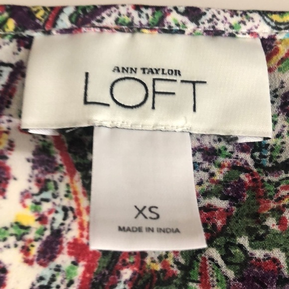 Loft Ruffled Front Button Up Blouse Extra Small - Picture 4 of 7